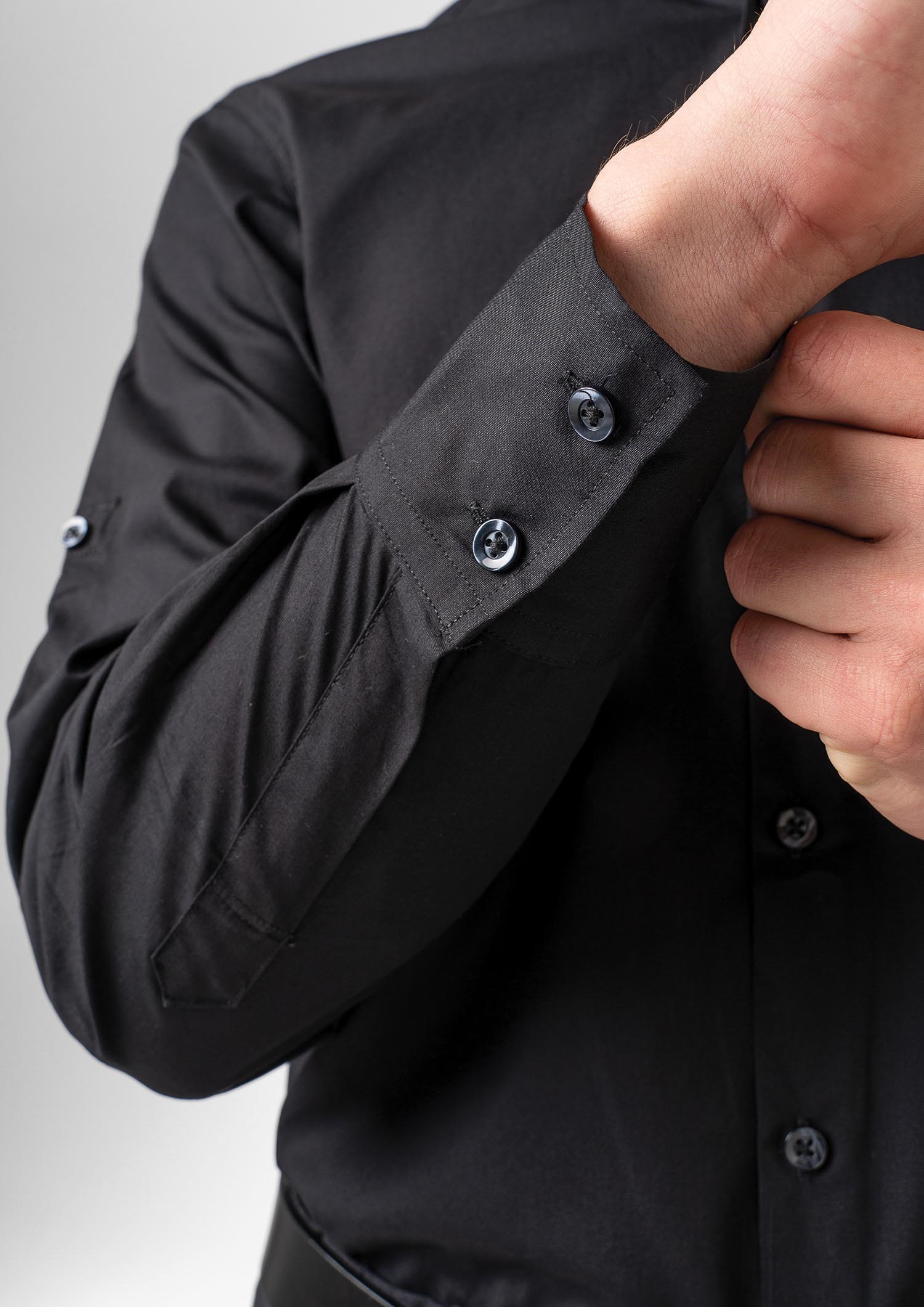 Atlas Men's Adjustable Long Sleeve Shirt - black