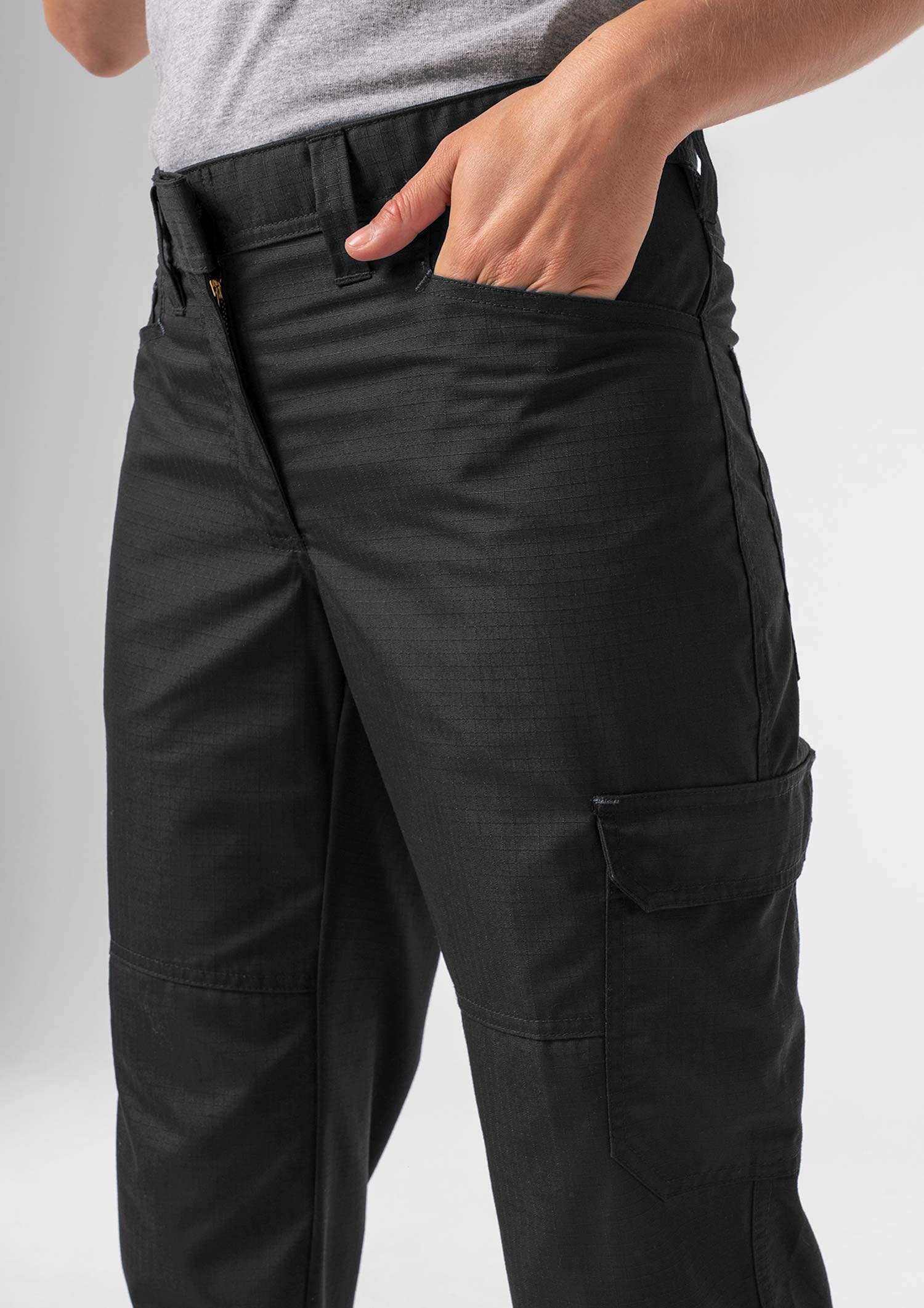 Tech Women's Cargo Pant - black