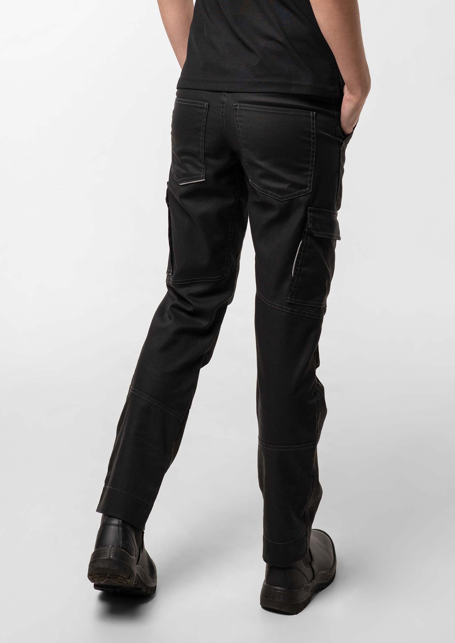 Movement Women's Cargo Pant - black