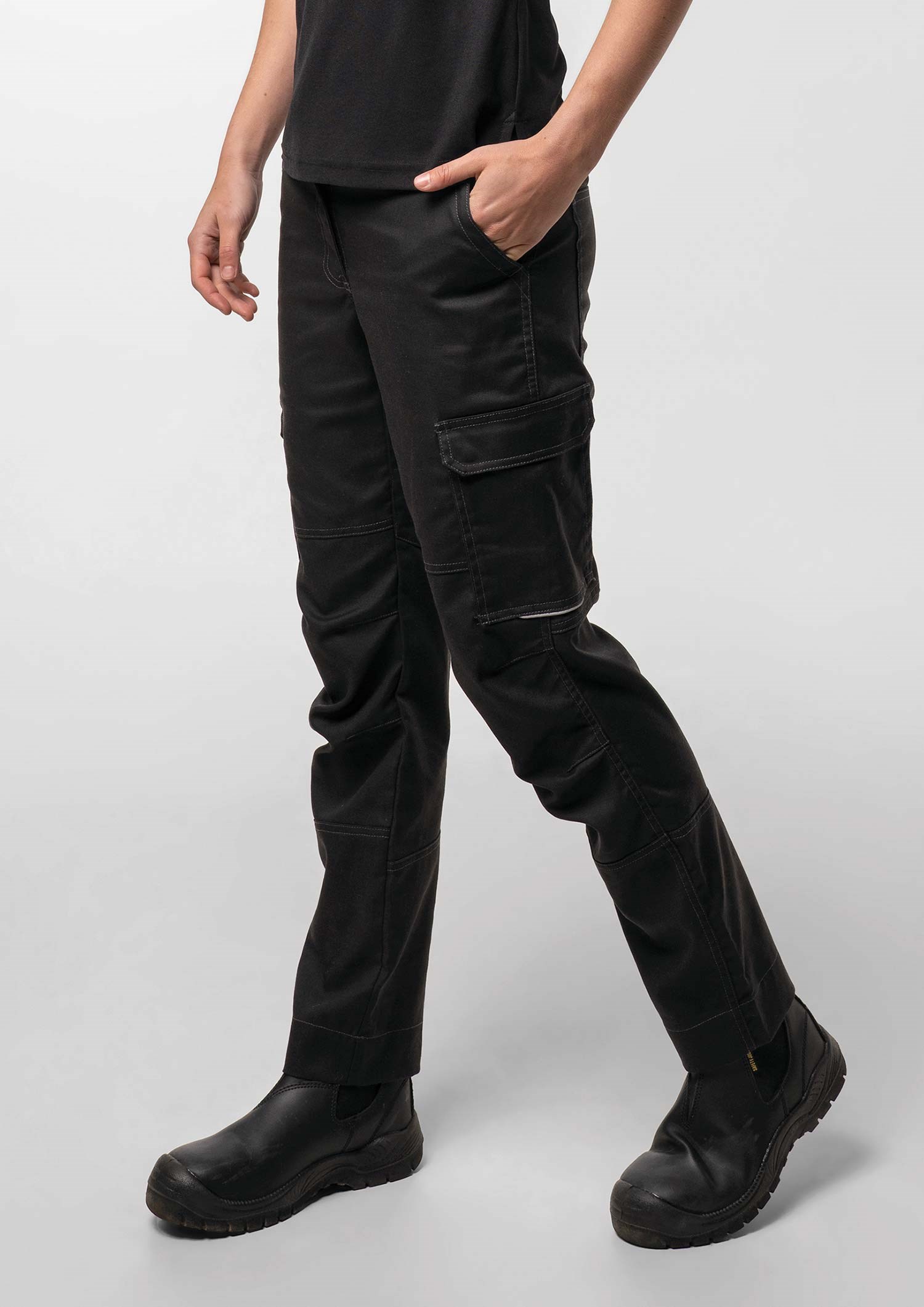 Movement Women's Cargo Pant - black