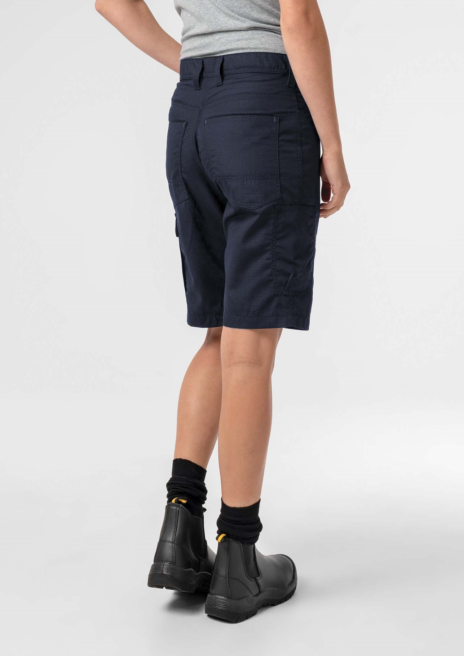 Tech Women's Cargo Short - navy