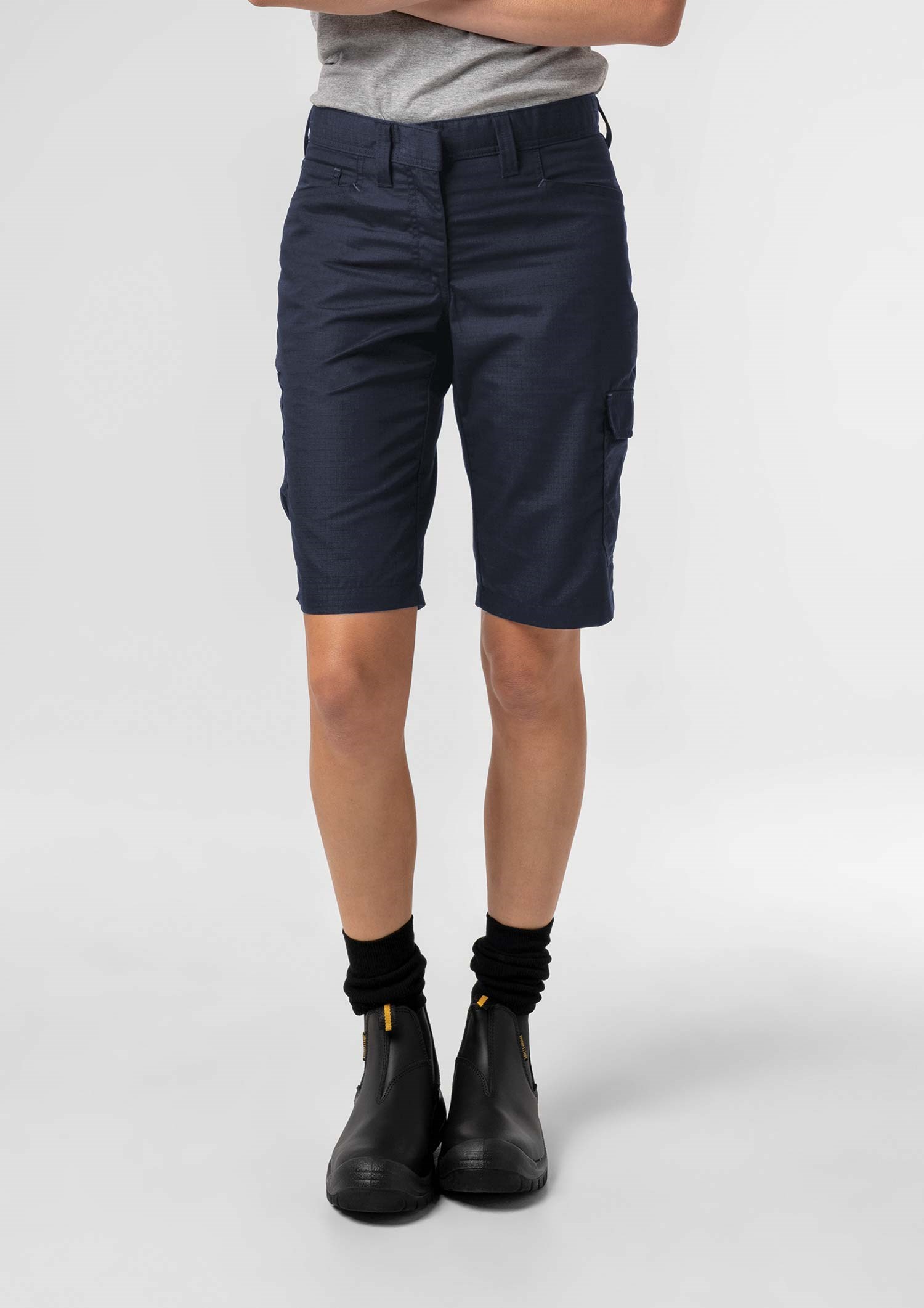 Tech Women's Cargo Short - navy