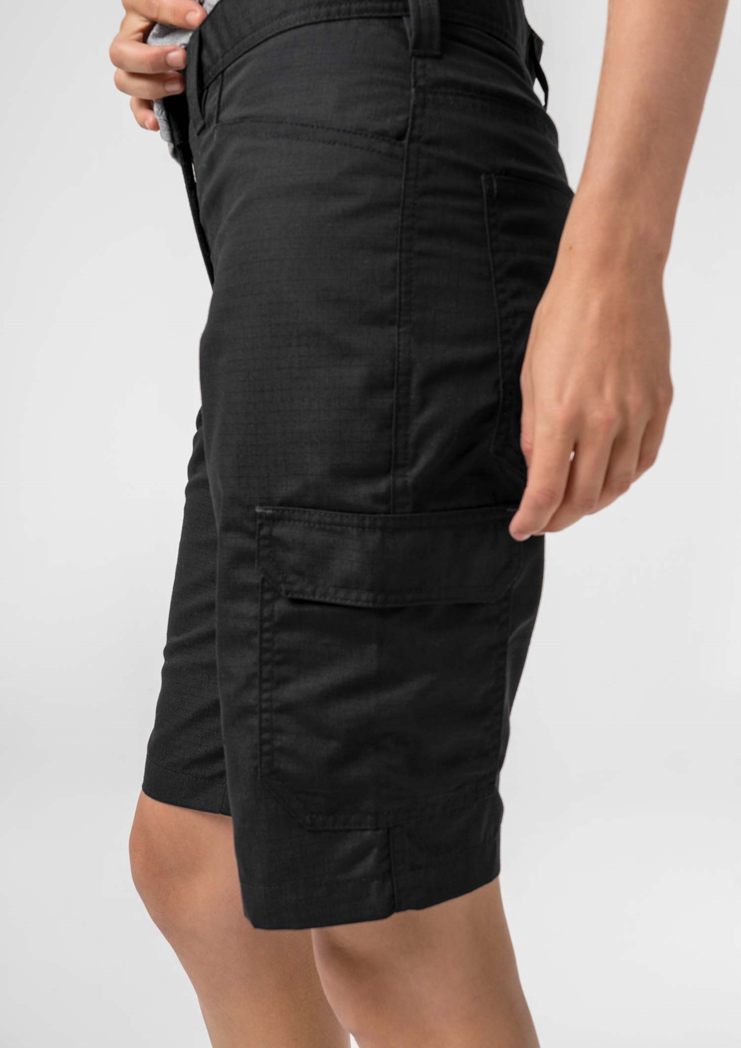 Tech Women's Cargo Short - black