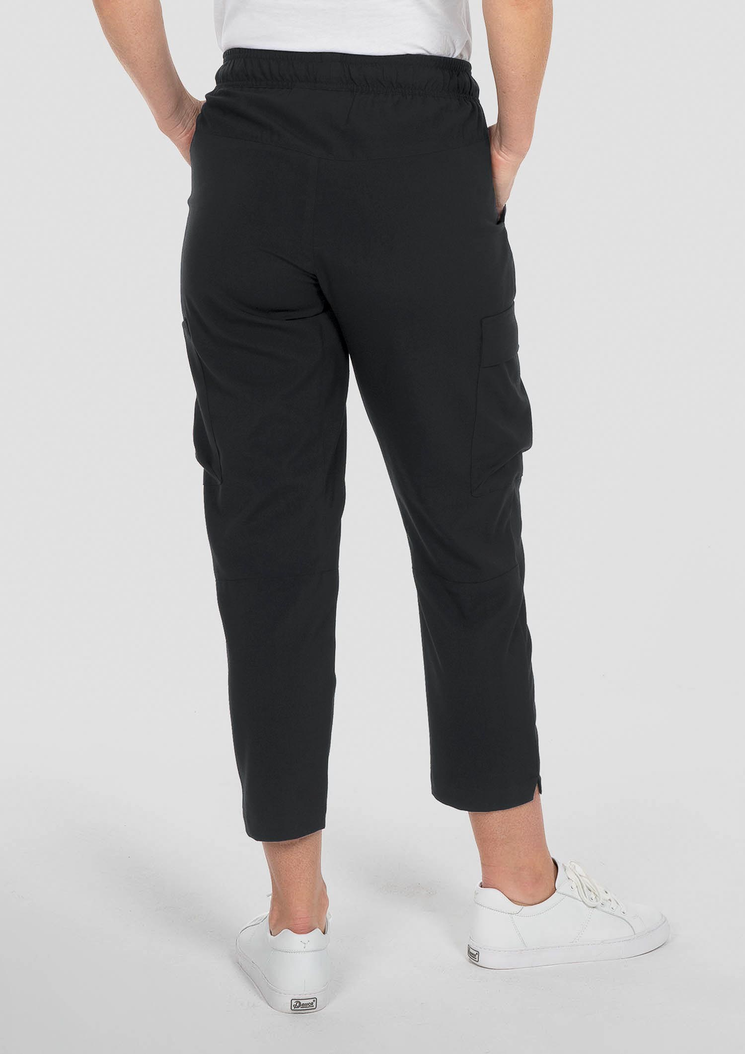 Manuka Women's 3/4 Utility Care Pant - black