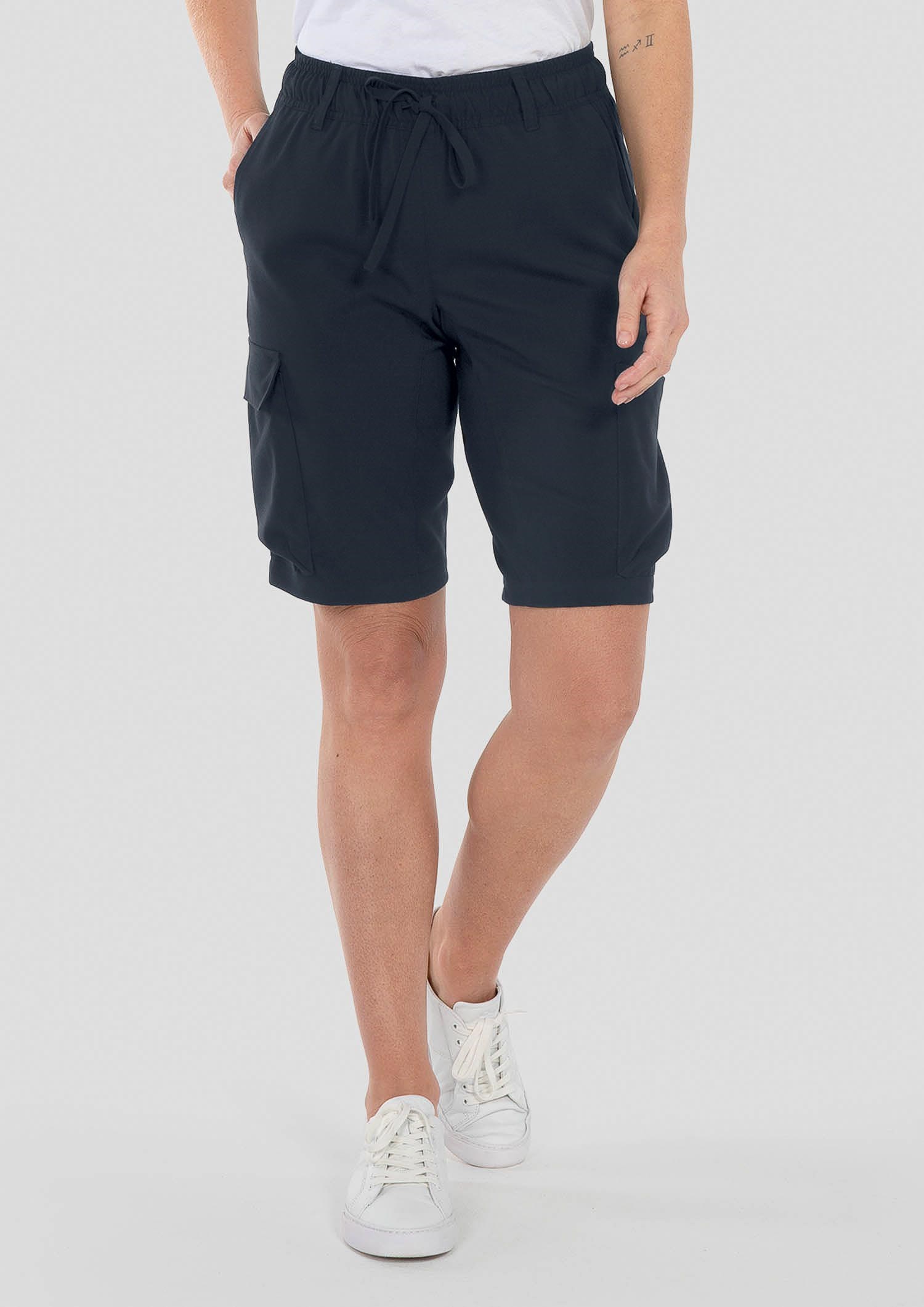 Kanuka Women's Utility Care Short - navy