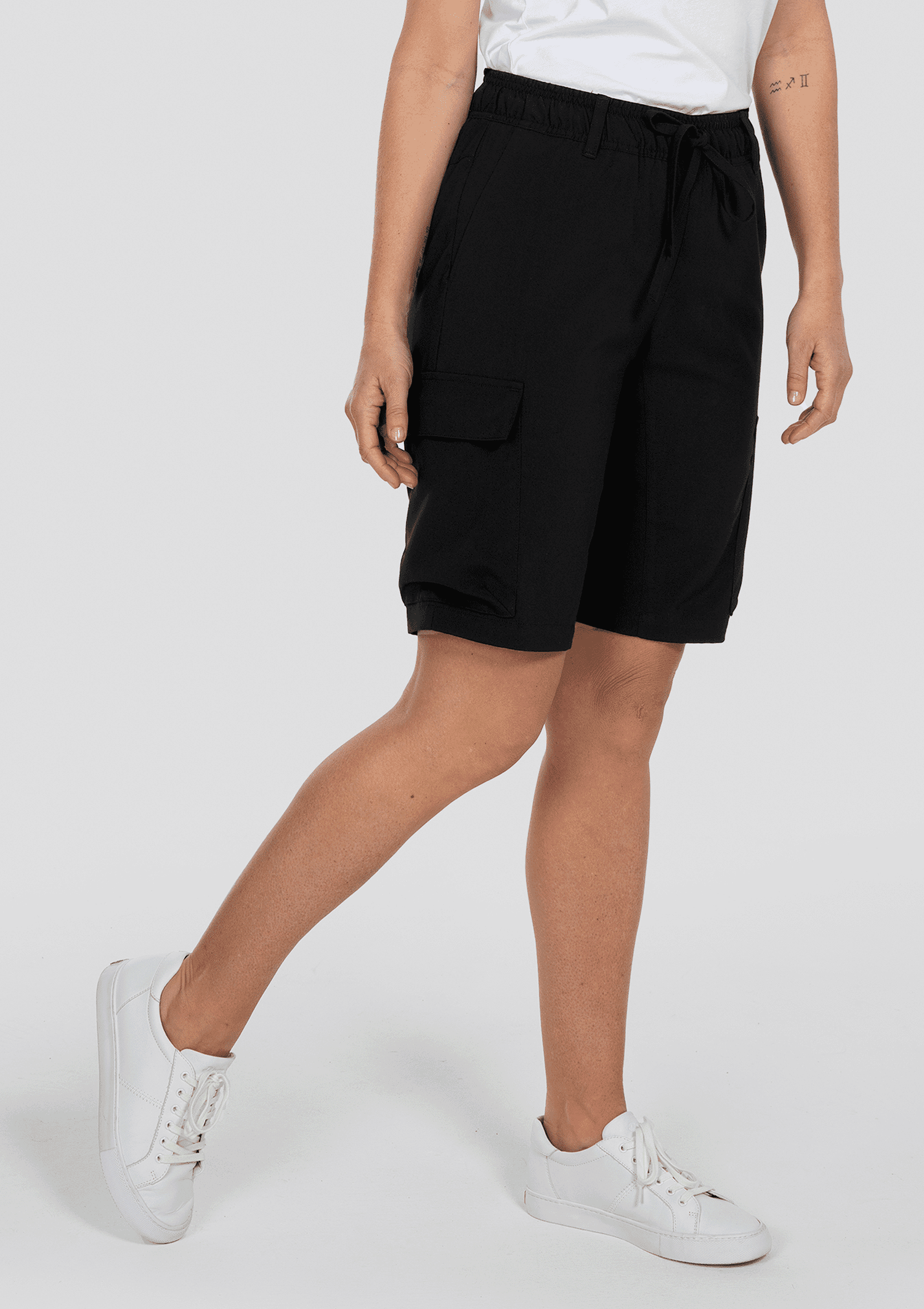 Kanuka Women's Utility Care Short - black