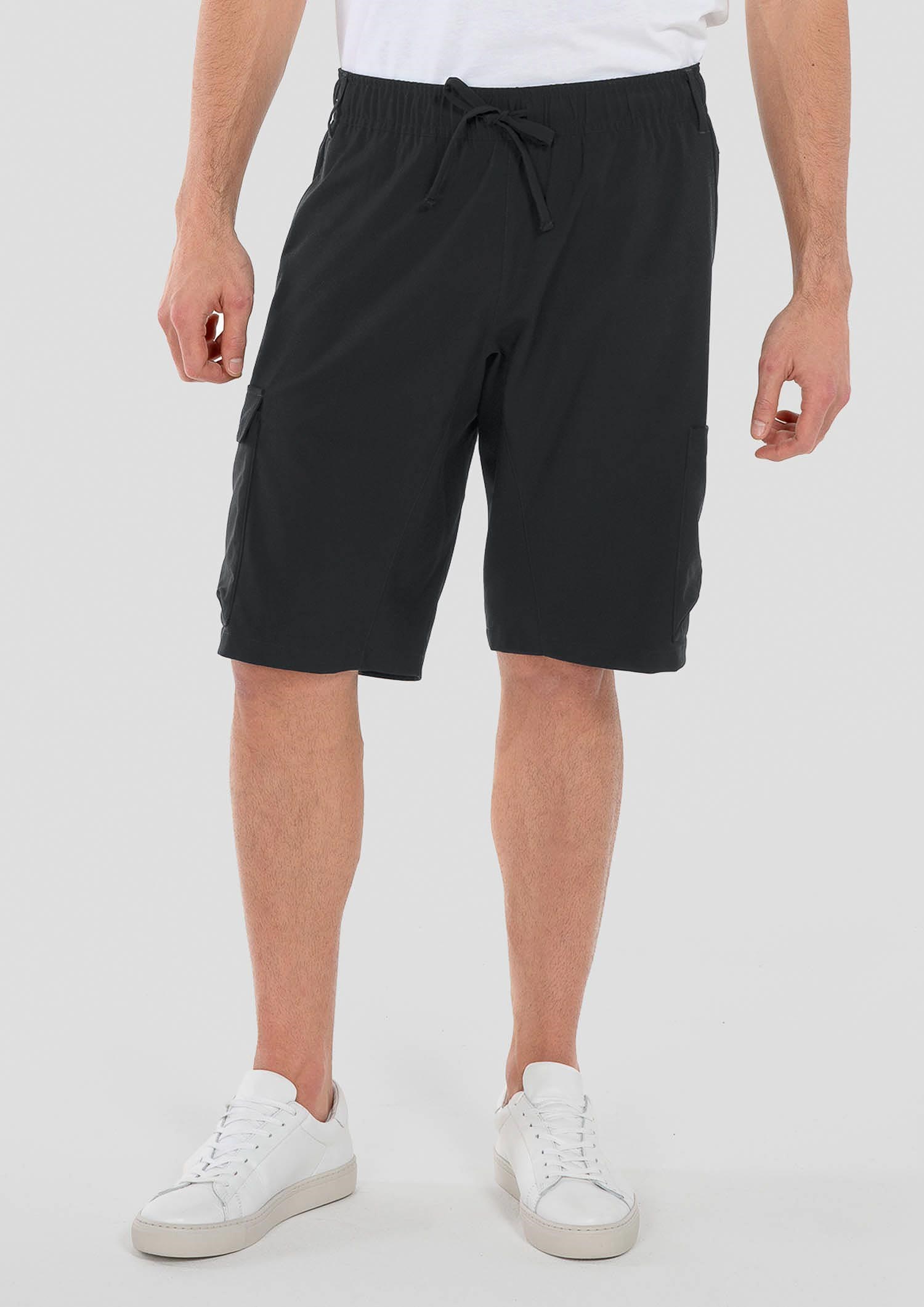 Totara Men's Utility Care Short - black