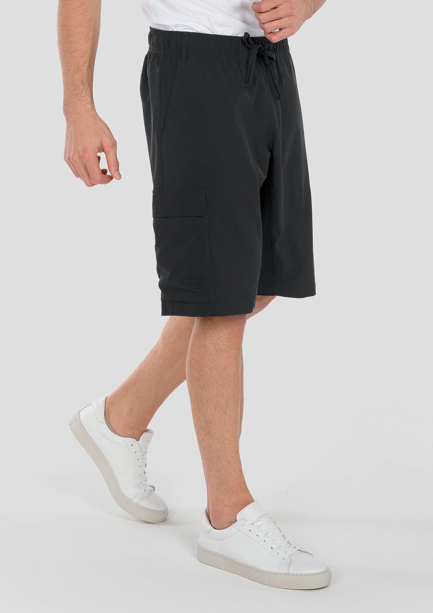 Totara Men's Utility Care Short - black