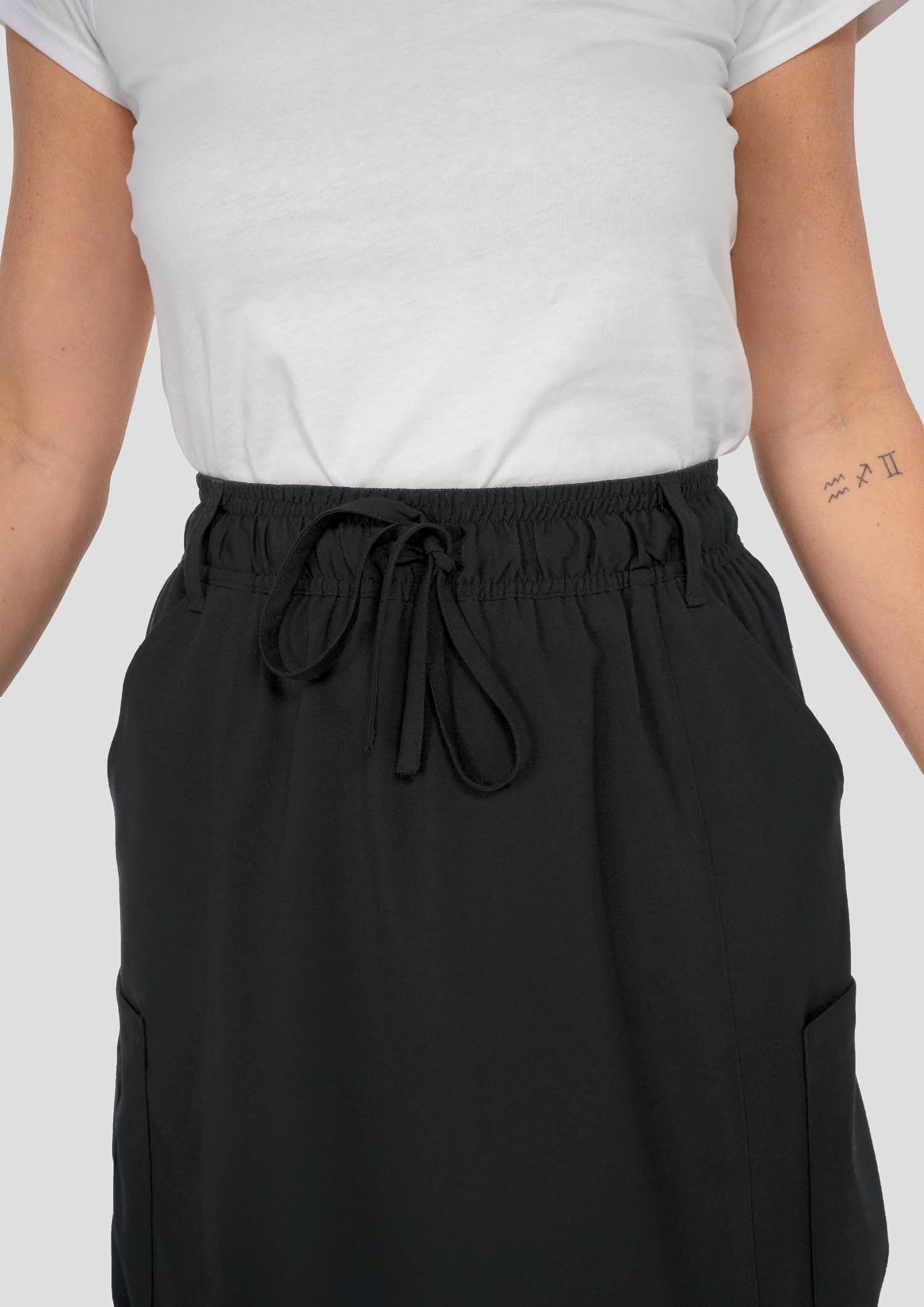 Hebe Women's Utility Care Skirt - black