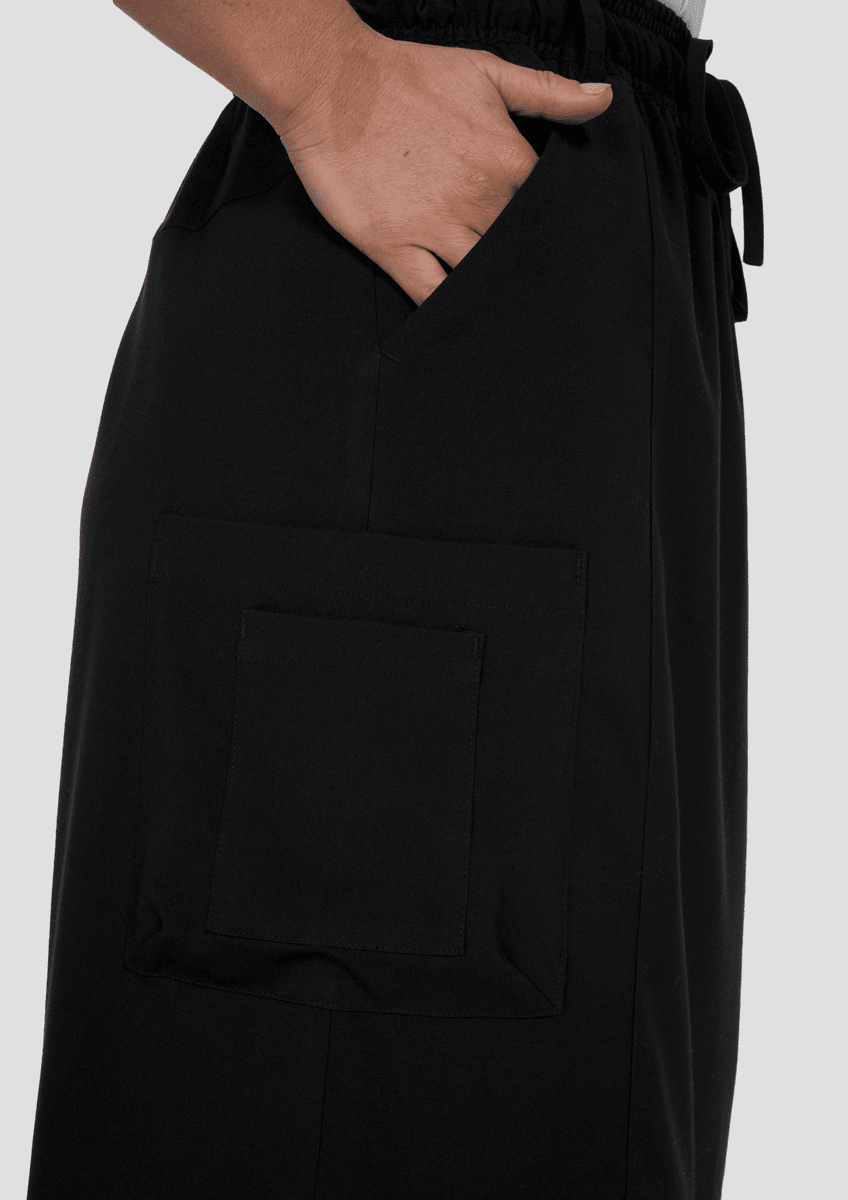 Hebe Women's Utility Care Skirt - black