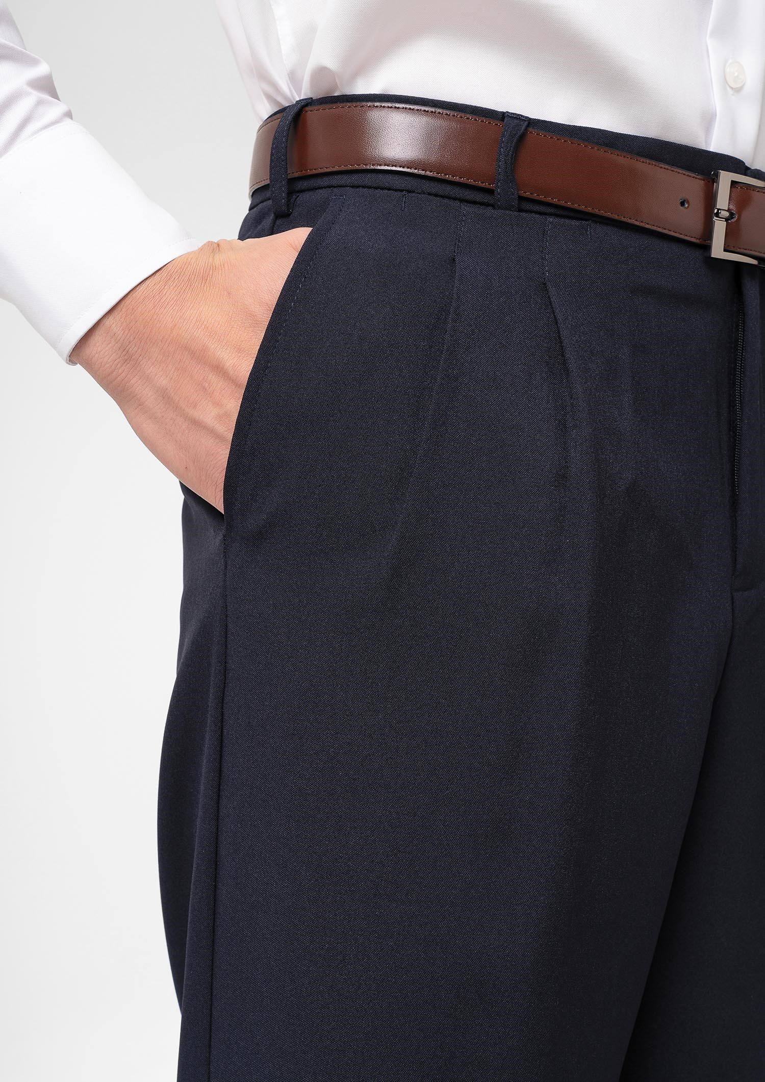 Soft Suiting Men's Twin Pleat Pant - navy