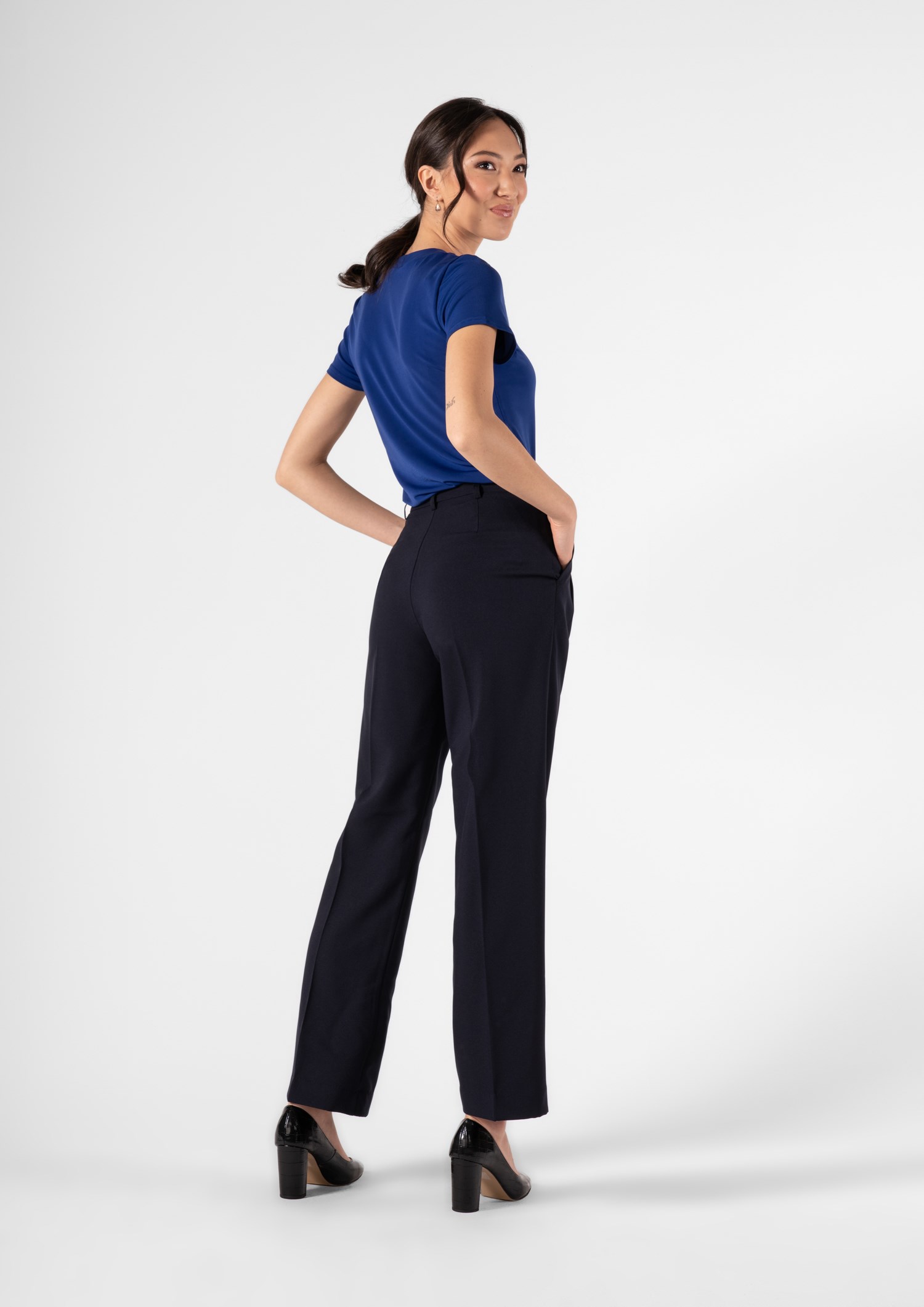 Soft Suiting Women's Twin Pleat Pant - navy