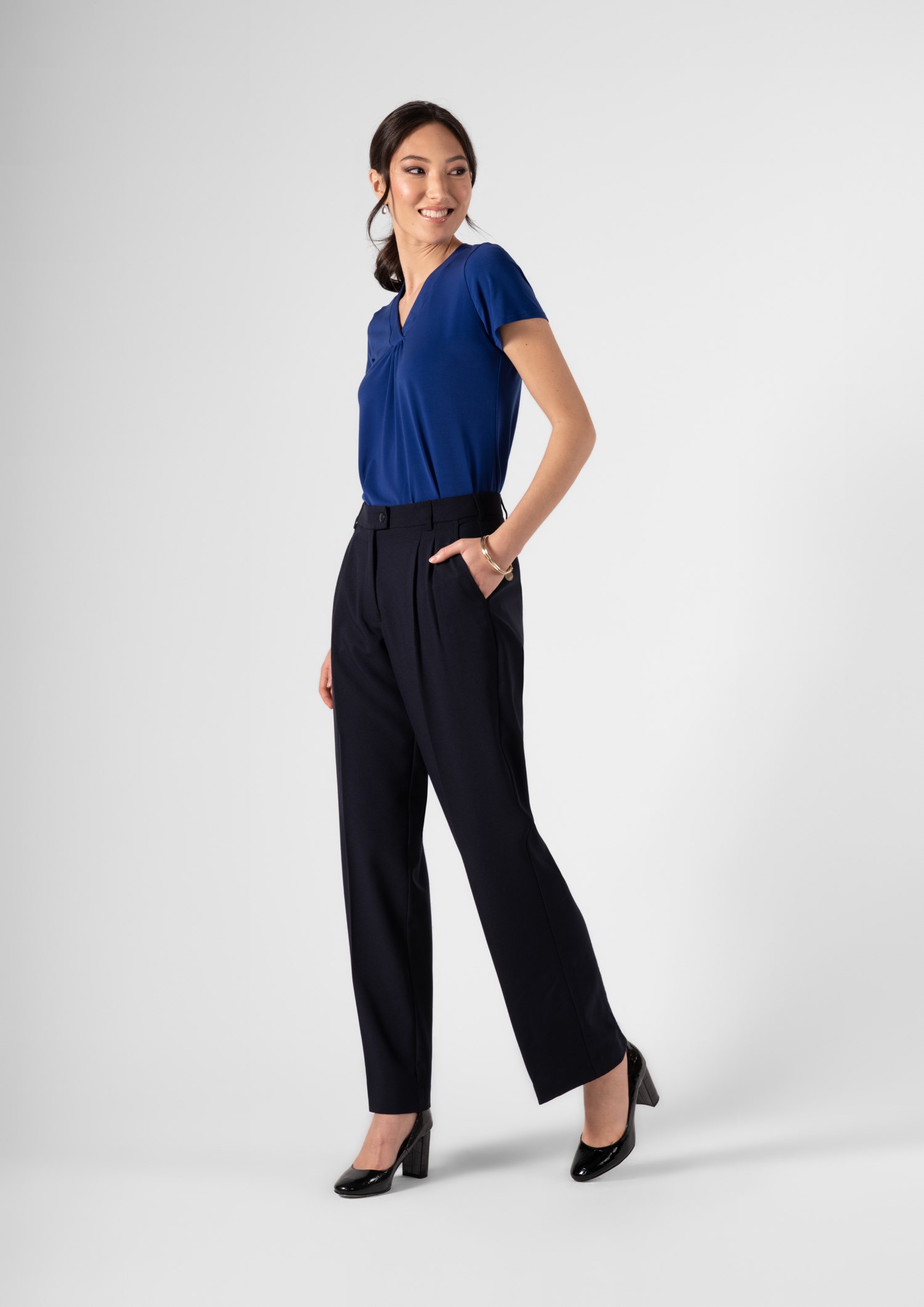 Soft Suiting Women's Twin Pleat Pant - navy