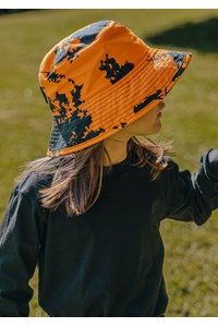Kids Camo Bucket Hat - high vis orange kauri print / black